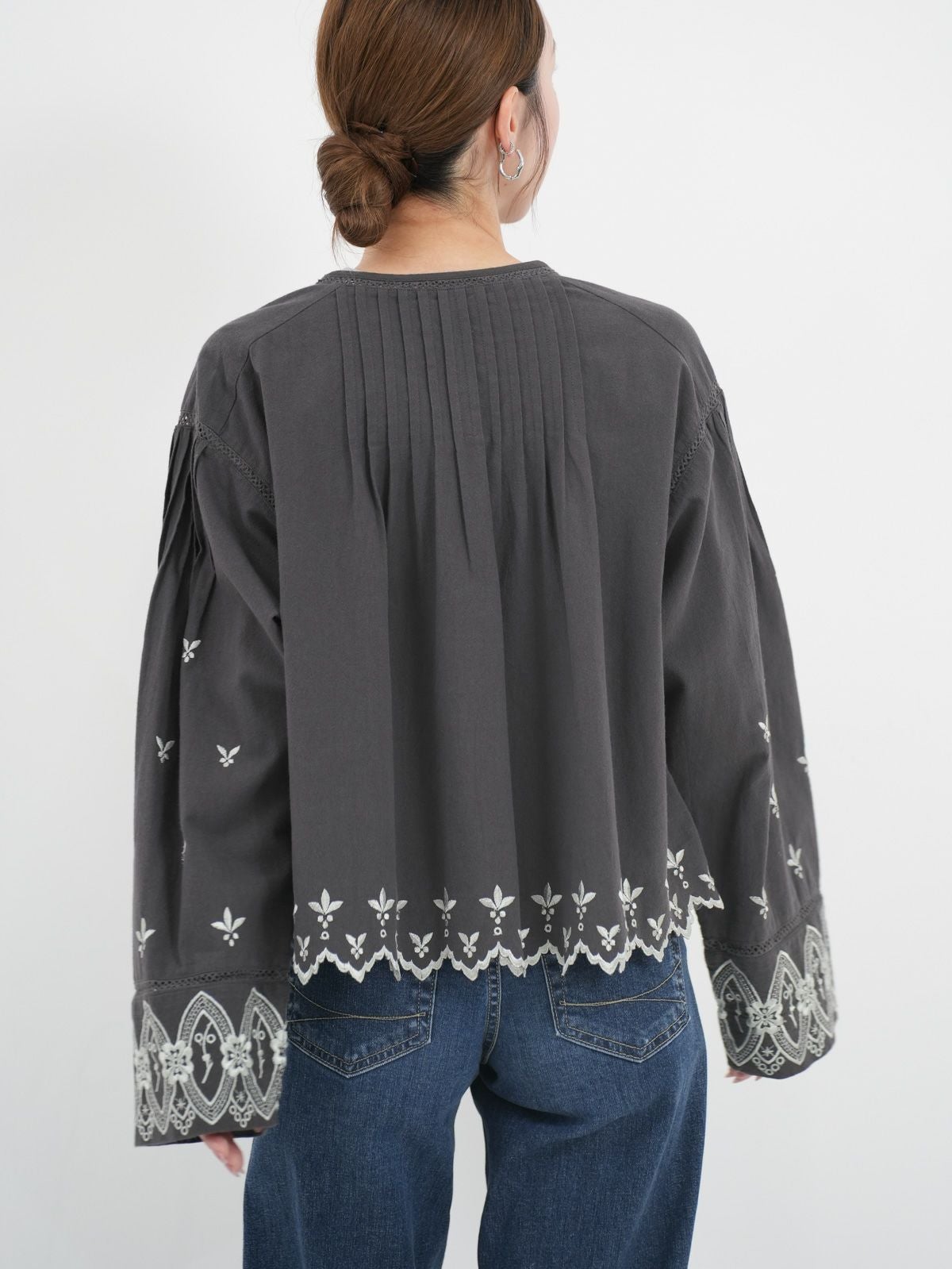 ne Quittez pas / ヌキテパ ] Crimp Cotton Anglaise Embroidery Top