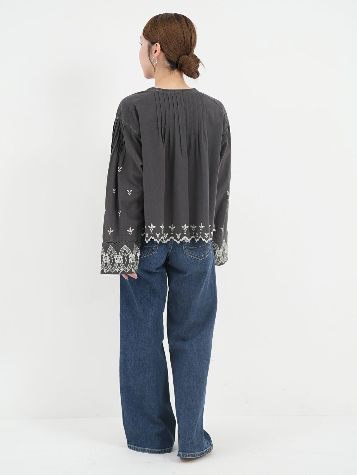 ne Quittez pas / ヌキテパ ] Crimp Cotton Anglaise Embroidery Top