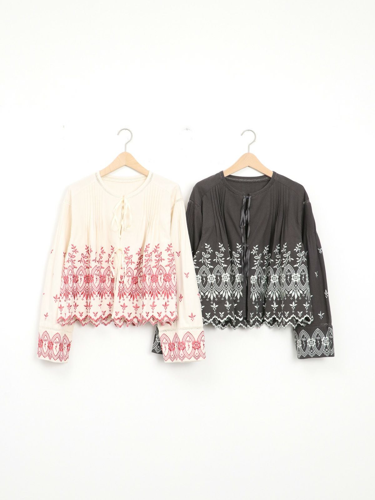 ne Quittez pas / ヌキテパ ] Crimp Cotton Anglaise Embroidery Top