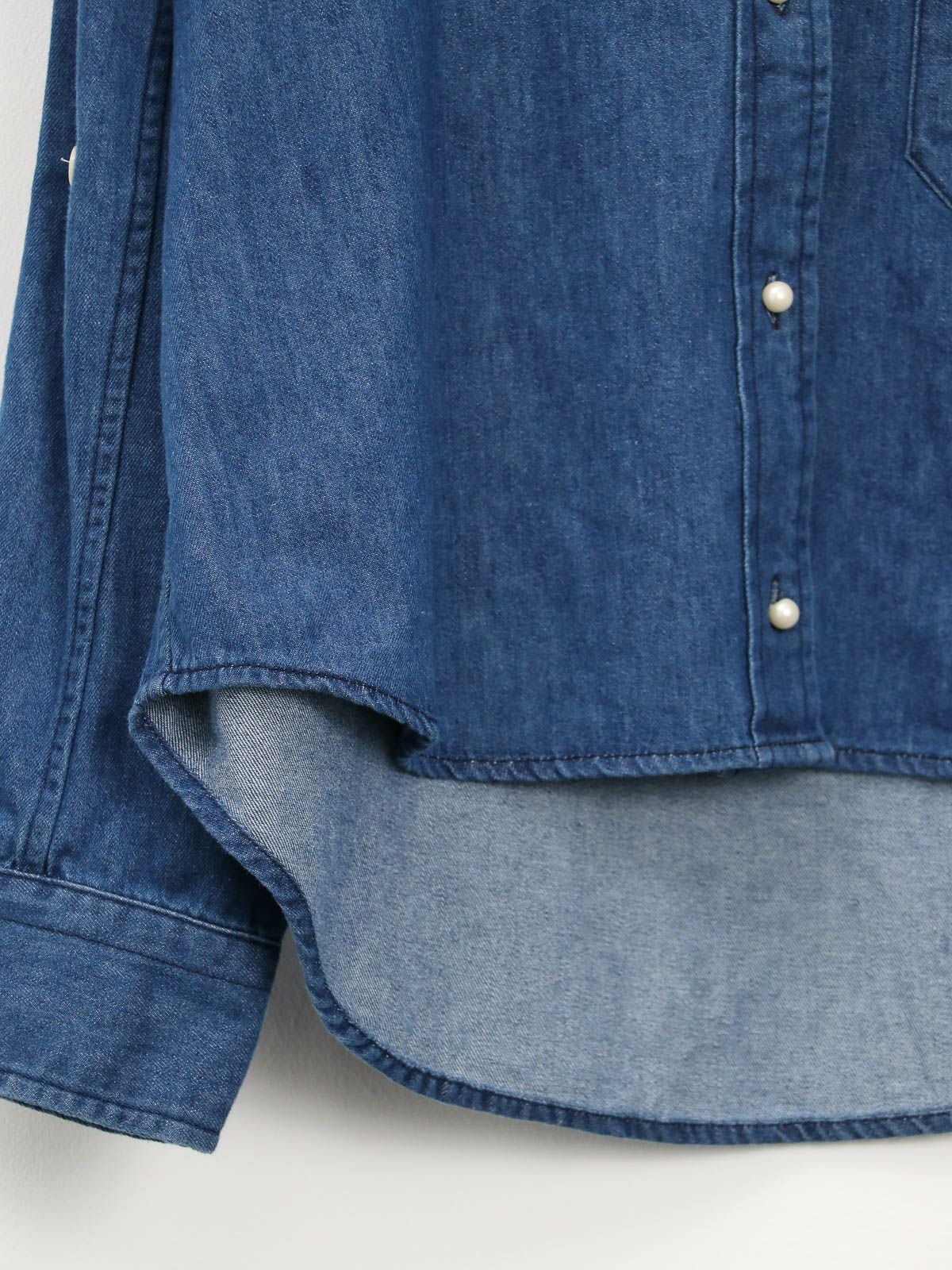 ⭐︎お値下げ⭐︎【新品タグ付き】blanc basque デニムシャツ パールボタンデニムシャツ【BB88-105】 | BLANC basque