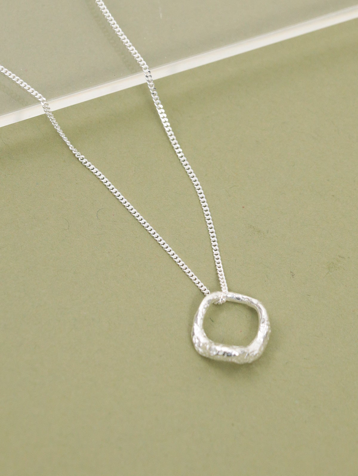 アクセサリー | FUKAYA FASHION STORES ONLINE