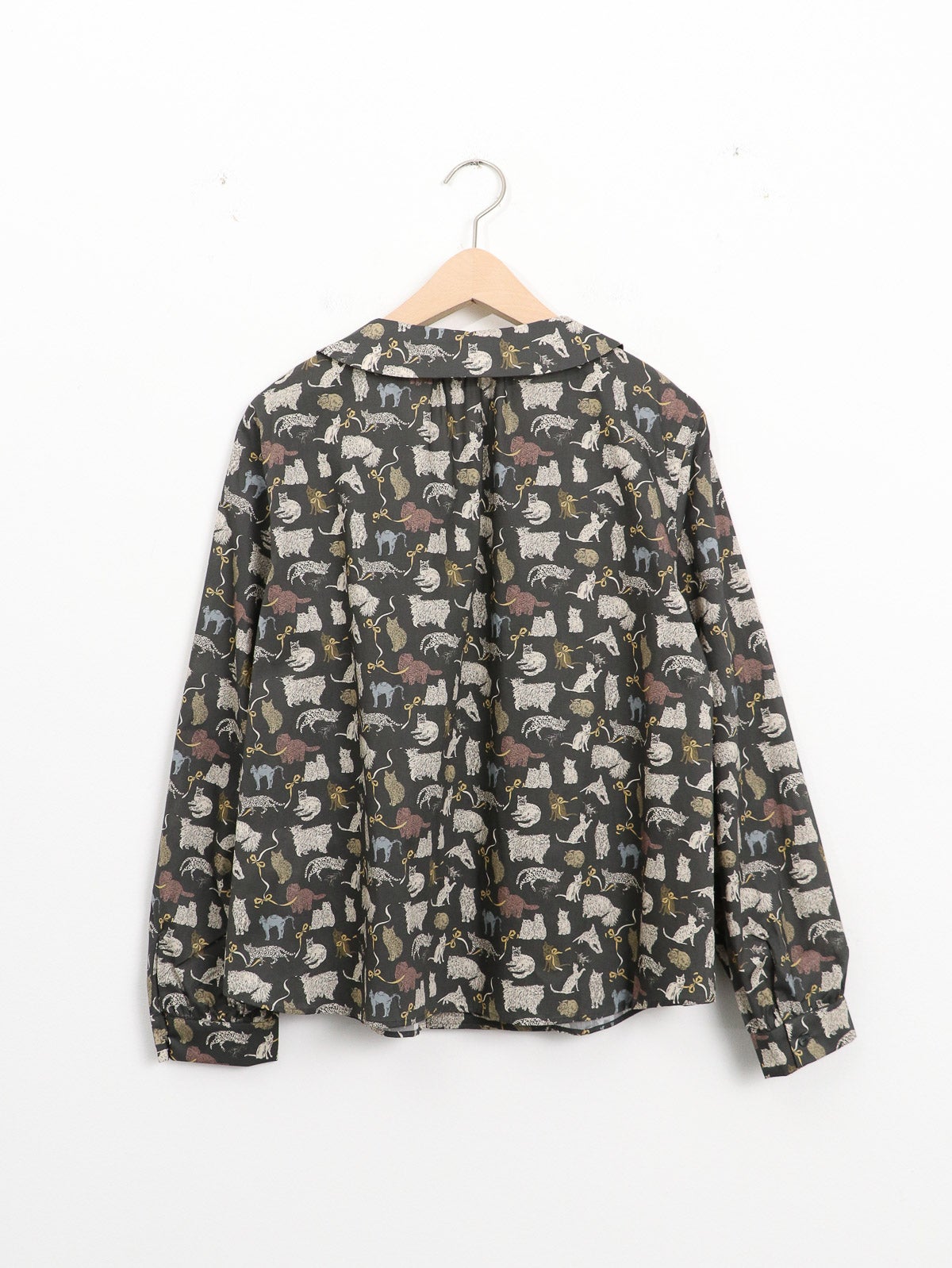MSGM ネコ柄ブラウス Parkes ] リバティねこ柄ブラウス | FUKAYA FASHION STORES ONLINE