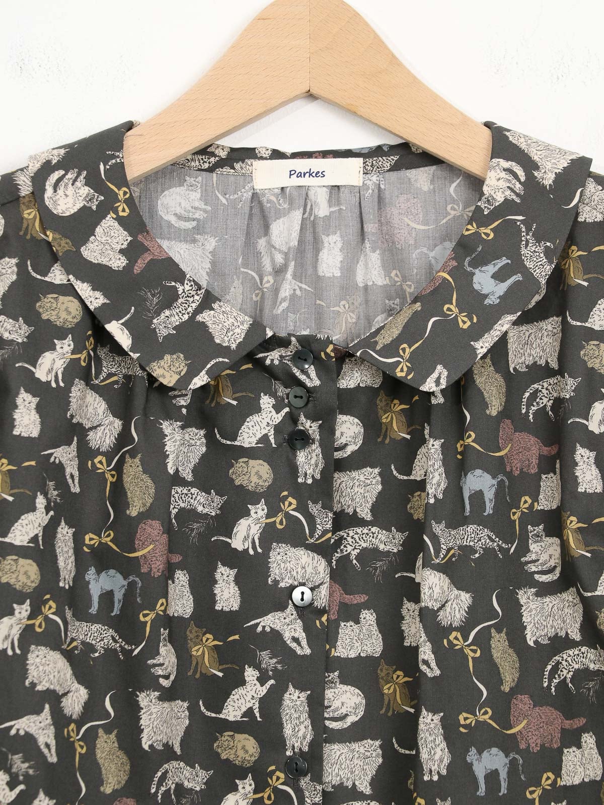 Parkes ] リバティねこ柄ブラウス | FUKAYA FASHION STORES ONLINE