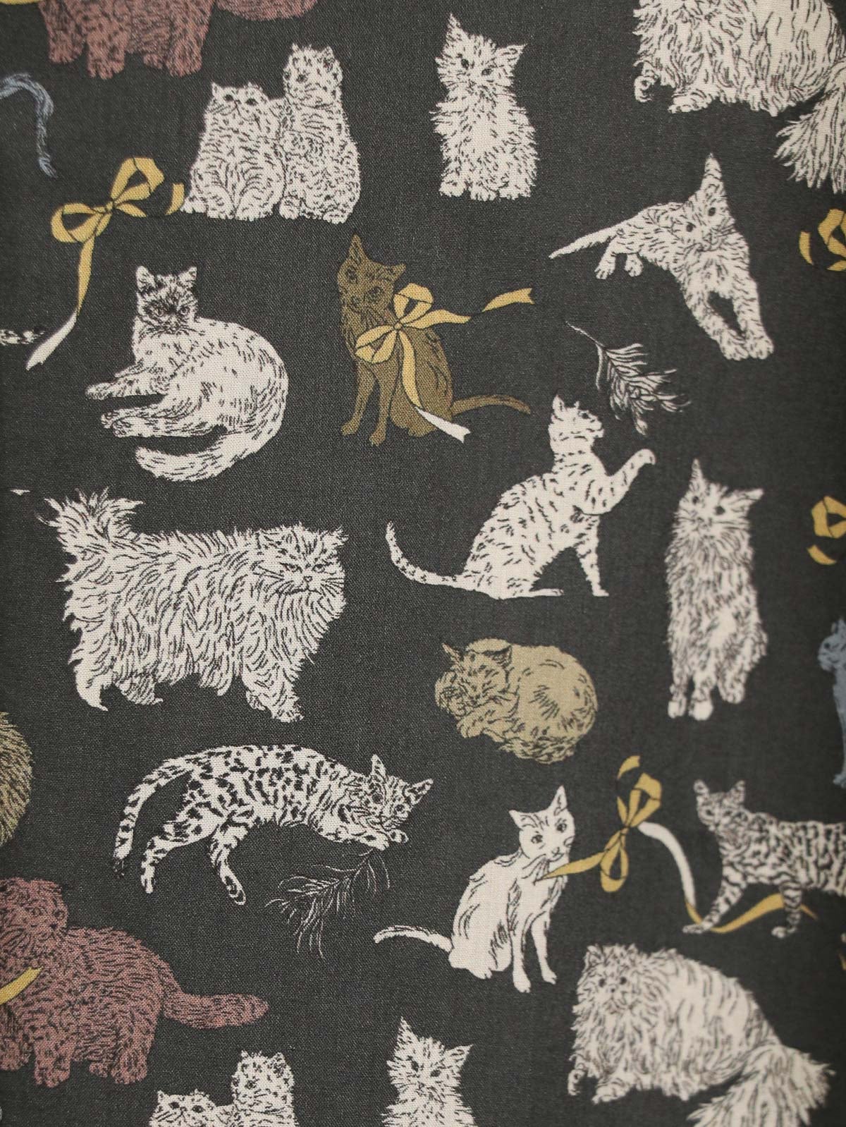 Parkes ] リバティねこ柄ブラウス | FUKAYA FASHION STORES ONLINE