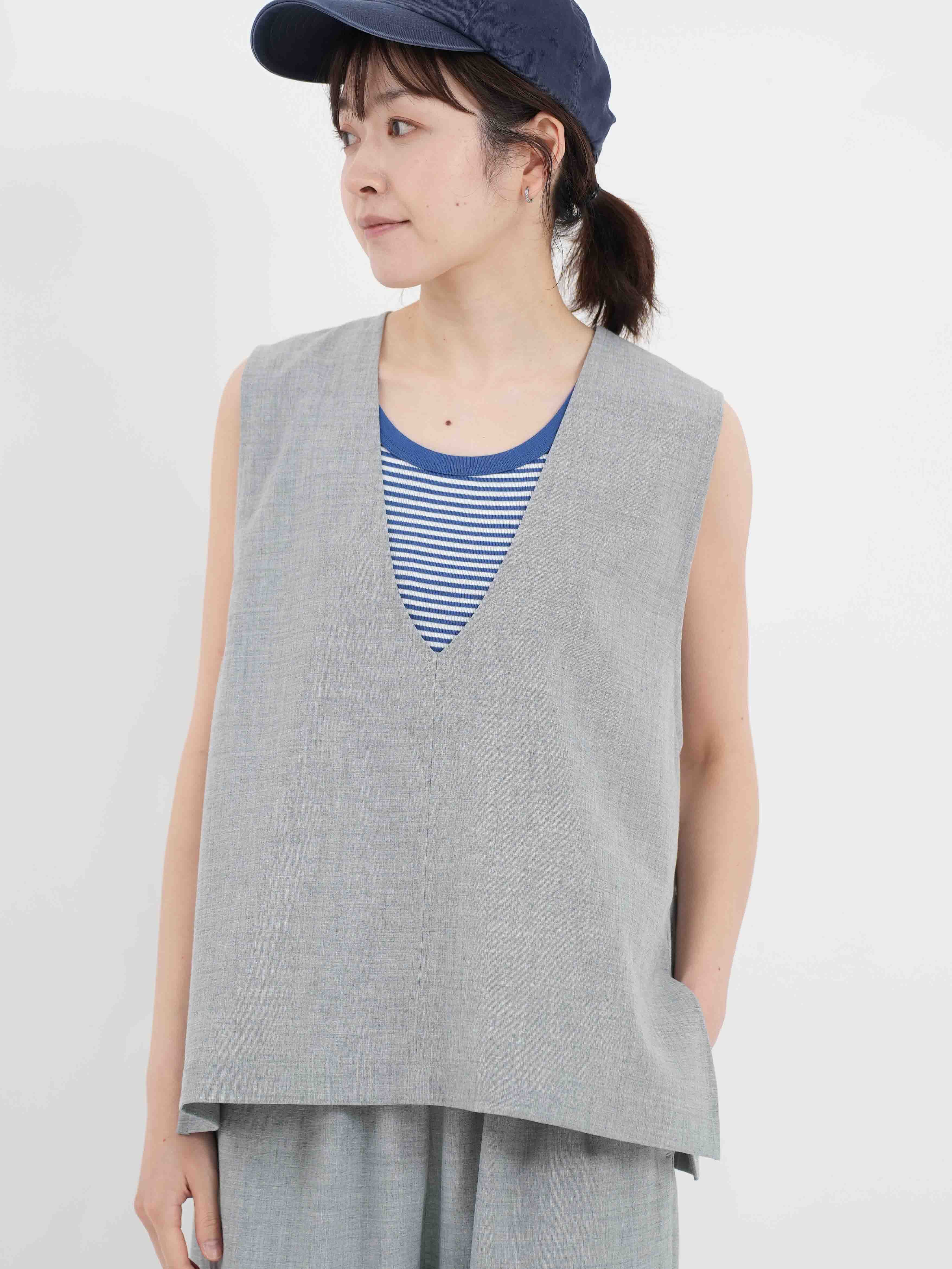AUG ] シンプルVネックベスト | FUKAYA FASHION STORES ONLINE