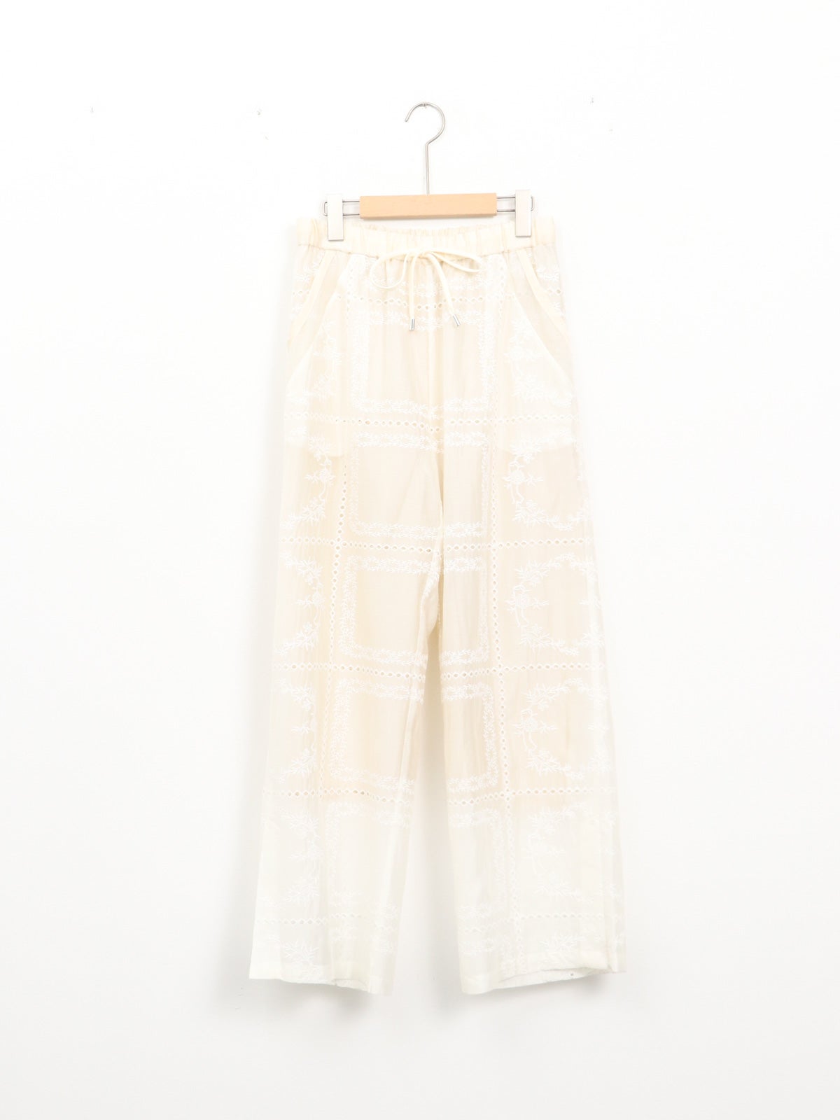 Lallia Mu ] サイドベンツレースパンツ | FUKAYA FASHION STORES ONLINE