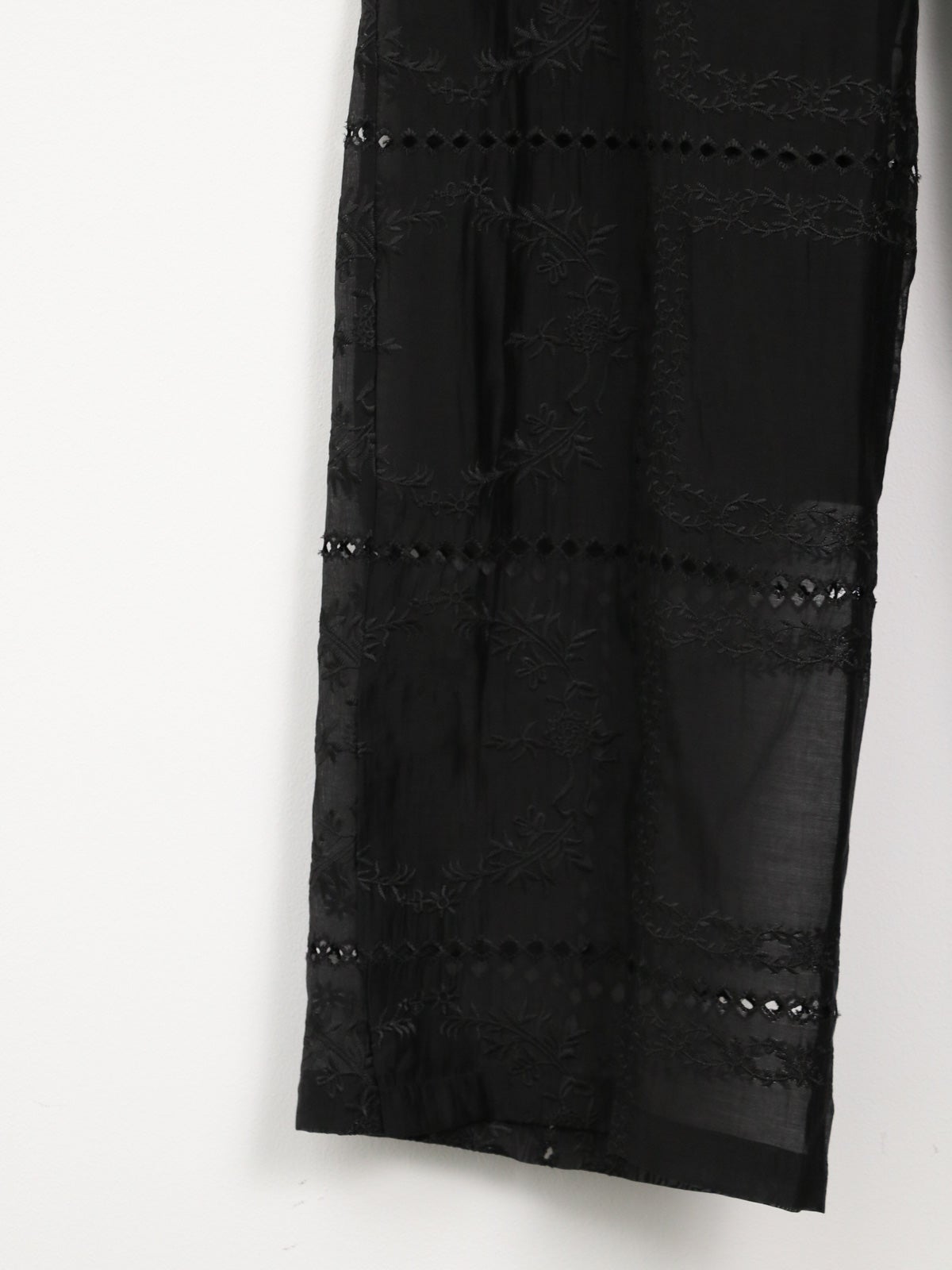 Lallia Mu ] サイドベンツレースパンツ | FUKAYA FASHION STORES ONLINE