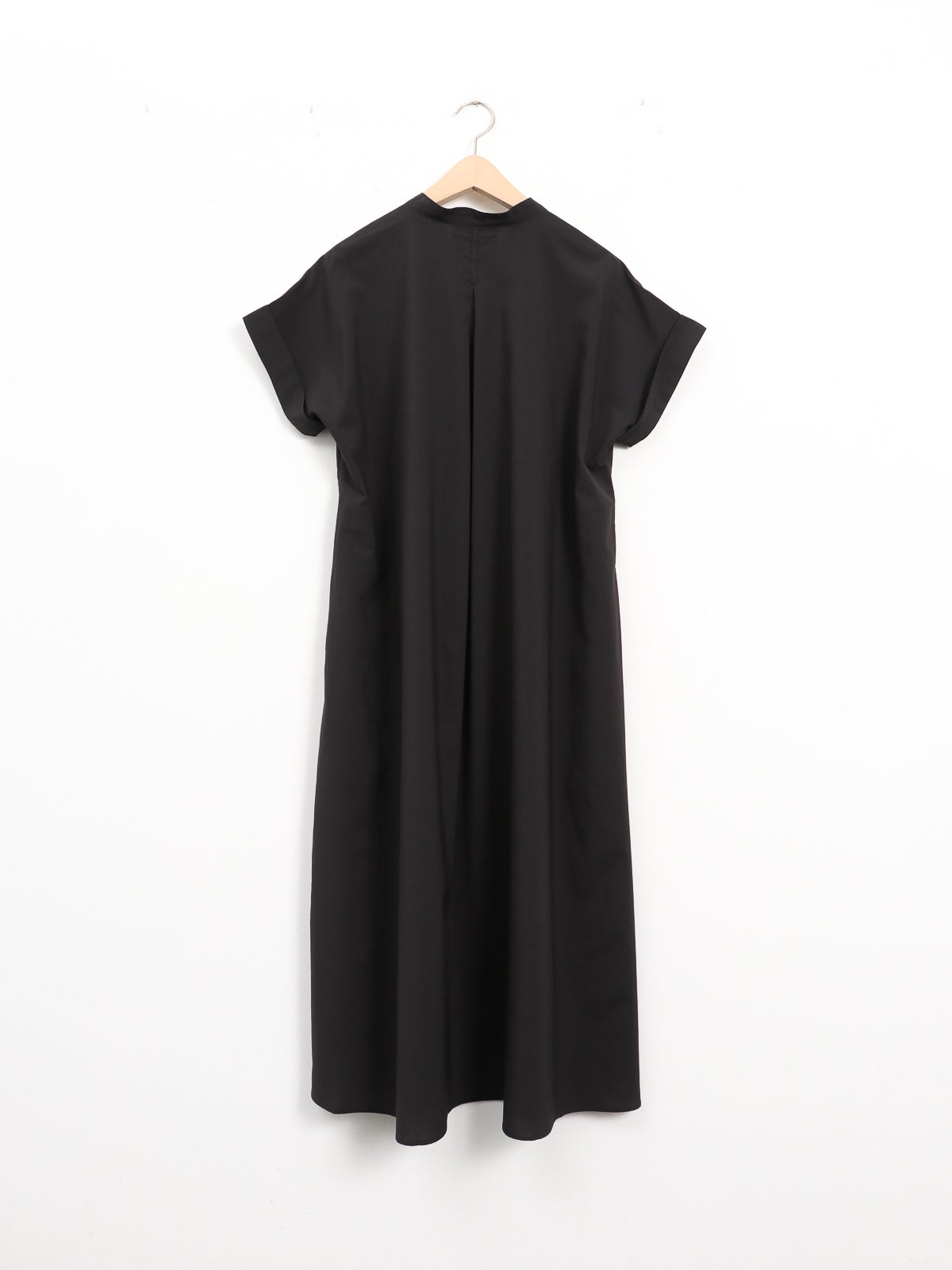 NANGA ] EXCURSION DRESS / エクスカーション ドレス | FUKAYA FASHION