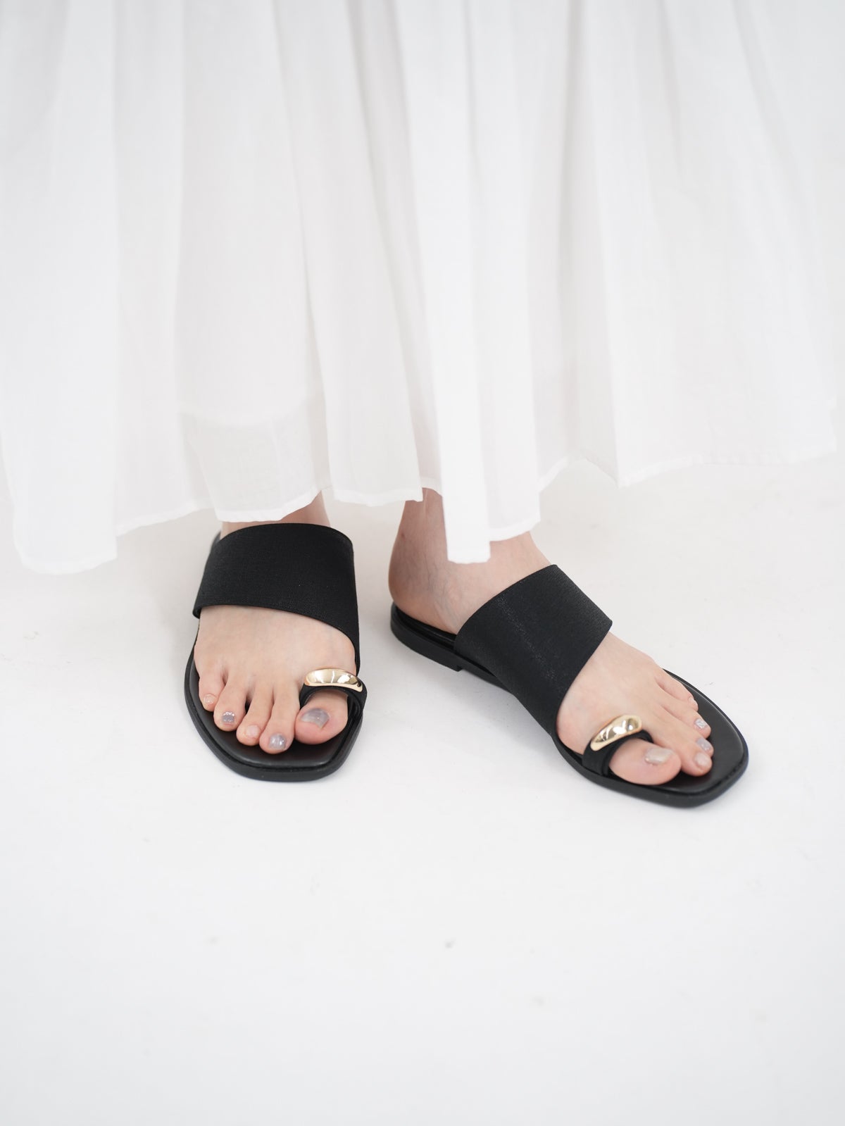ココココ / レグリアモ ] トングサンダル | FUKAYA FASHION STORES ONLINE
