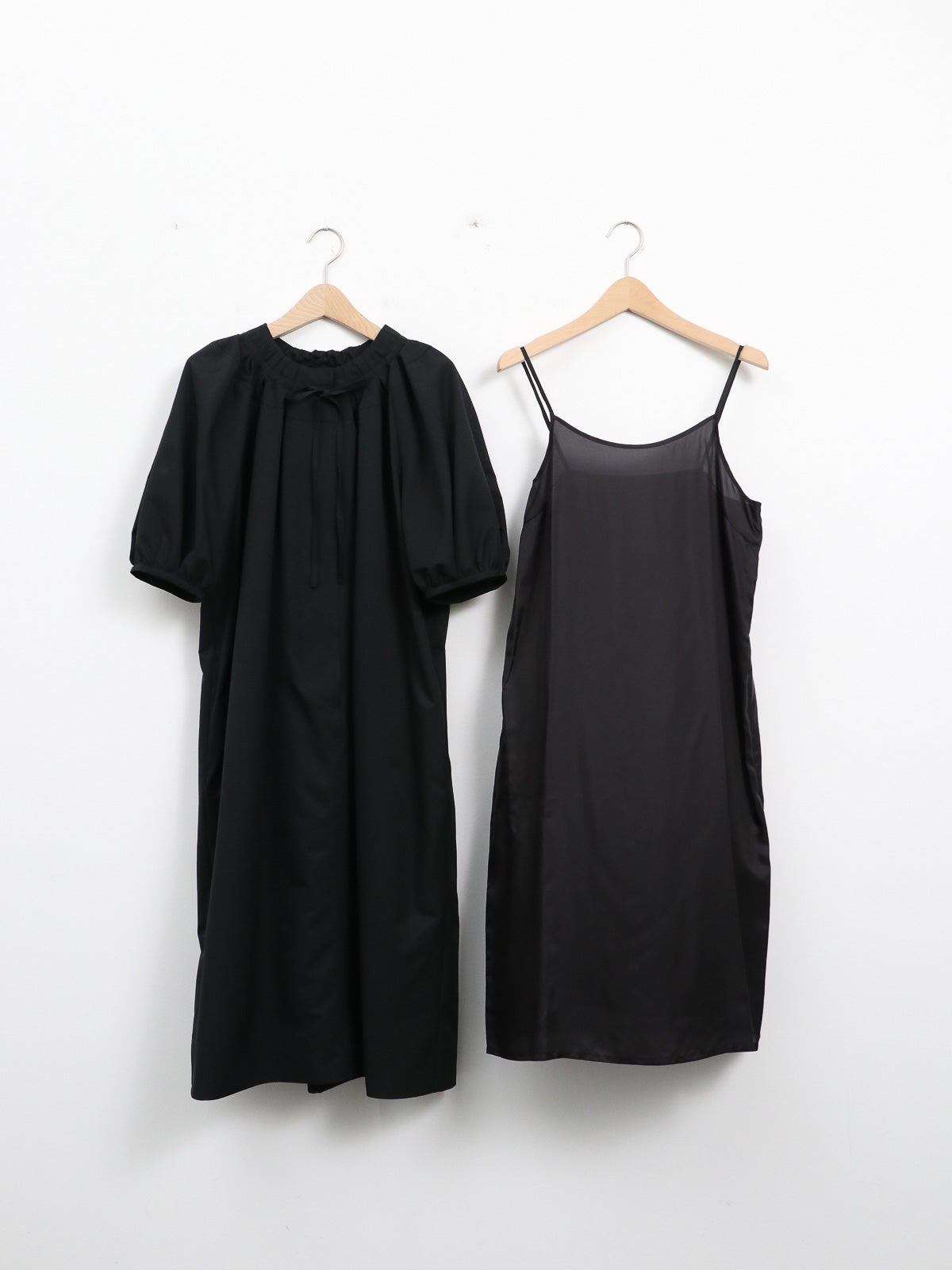 J&M DAVIDSON ] Tucked dress | FUKAYA FASHION STORES ONLINE