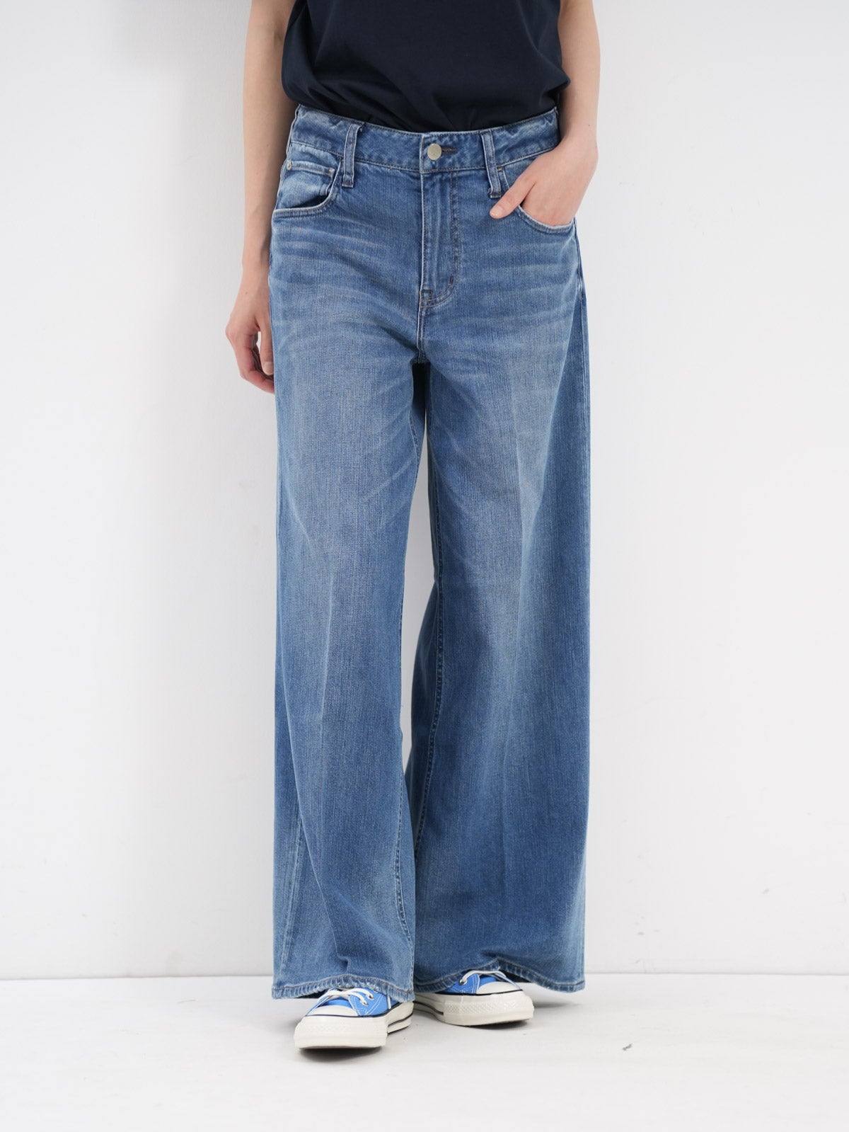model : 167cm 着用サイズ 25