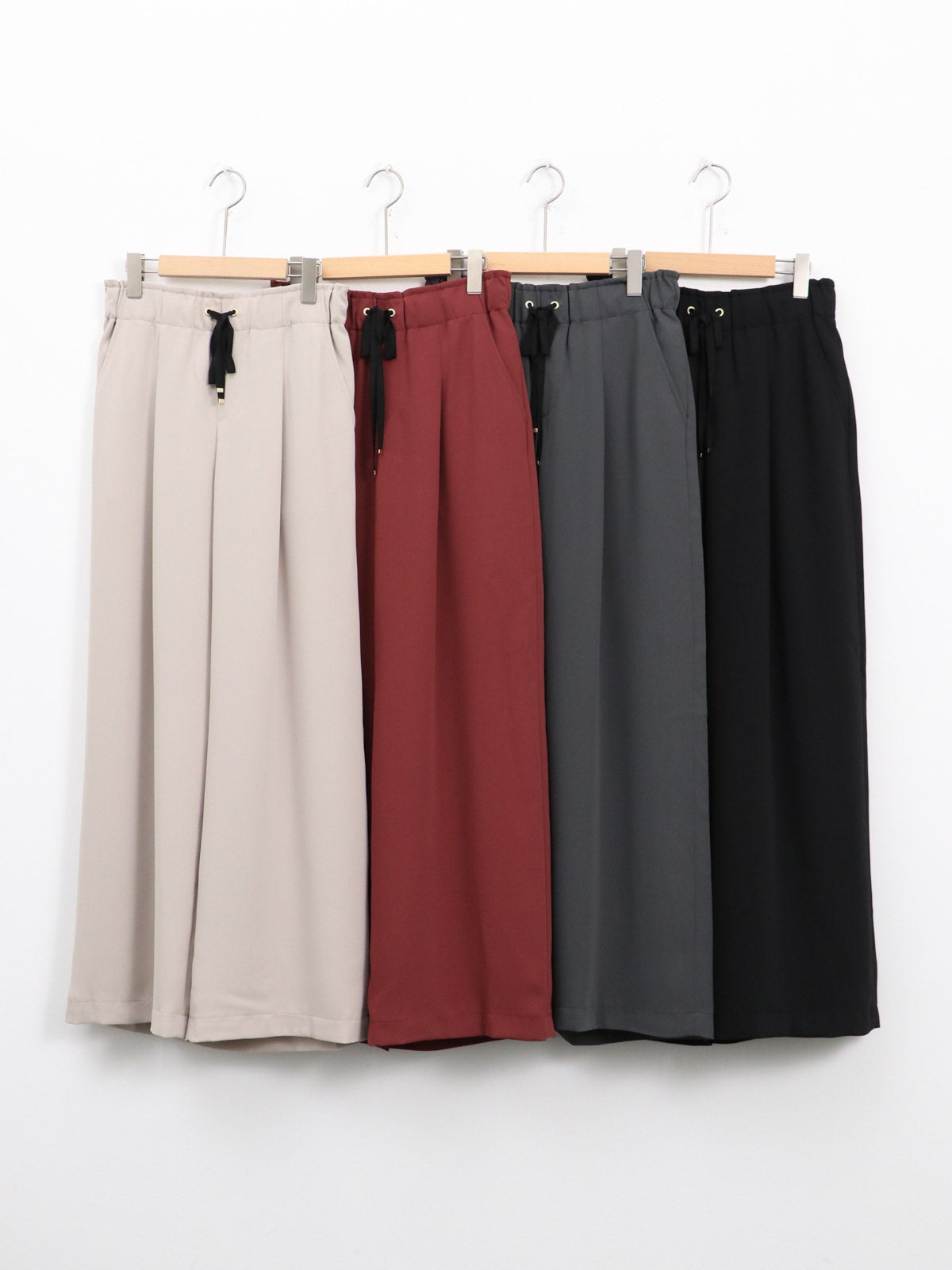 trois ] ダブルクロスワイドパンツ | FUKAYA FASHION STORES ONLINE