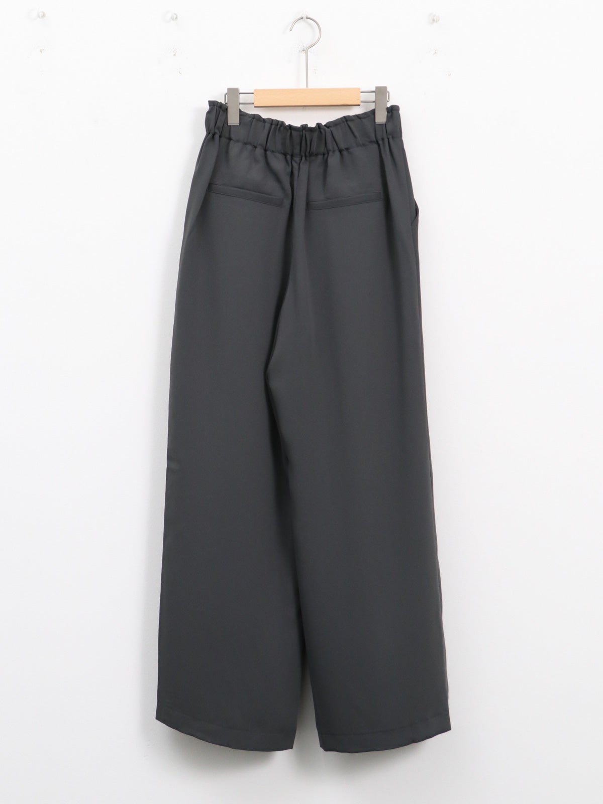 trois ] ダブルクロスワイドパンツ | FUKAYA FASHION STORES ONLINE
