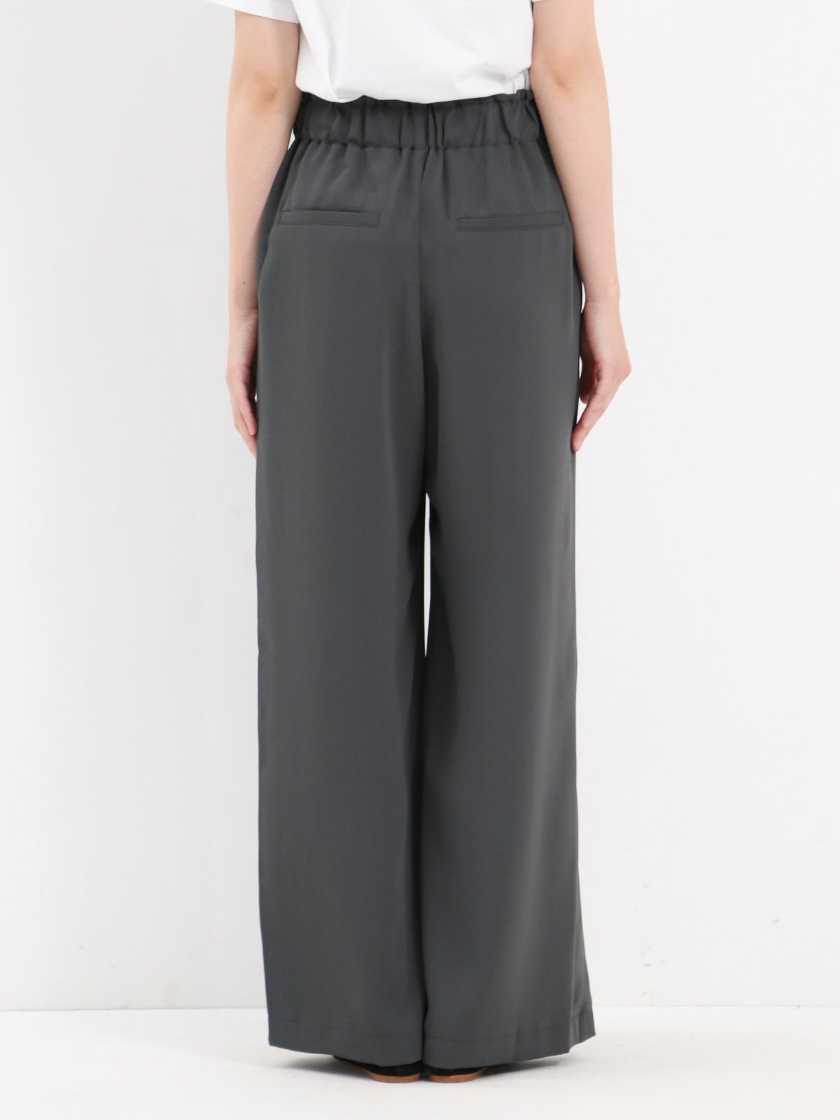 trois ] ダブルクロスワイドパンツ | FUKAYA FASHION STORES ONLINE